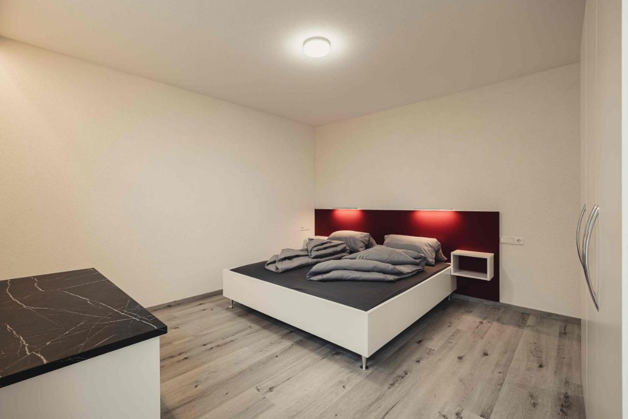 Ferienwohnungen Und Boardinghouse Heimbach In Renchen Luaran gambar